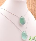 Pendentif Fluorine verte (avec cordon)